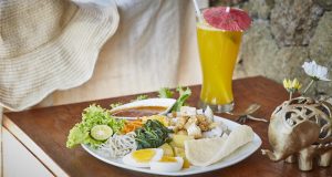 THREE MONKEY VILLAS ULUWATU SURF ACCOMMODATION LUNCH 5407