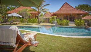 THREE MONKEY VILLAs uluwatu by the pool THREE MONKEY VILLAS ULUWATU SURF ACCOMMODATION