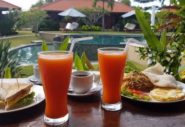 Breakfast-at-three-monkeys-villas-uluwatu-bali